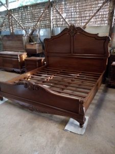 Tempat Tidur Dipan Ukiran Elegant