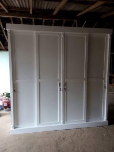 Almari Minimalis Kayu Cat Duco