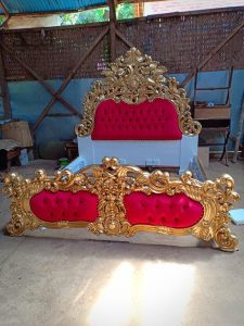 Tempat Tidur Dipan Ukiran Mewah