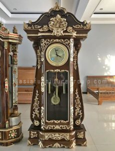 Almari Jam Hias Ukiran Kayu Jati