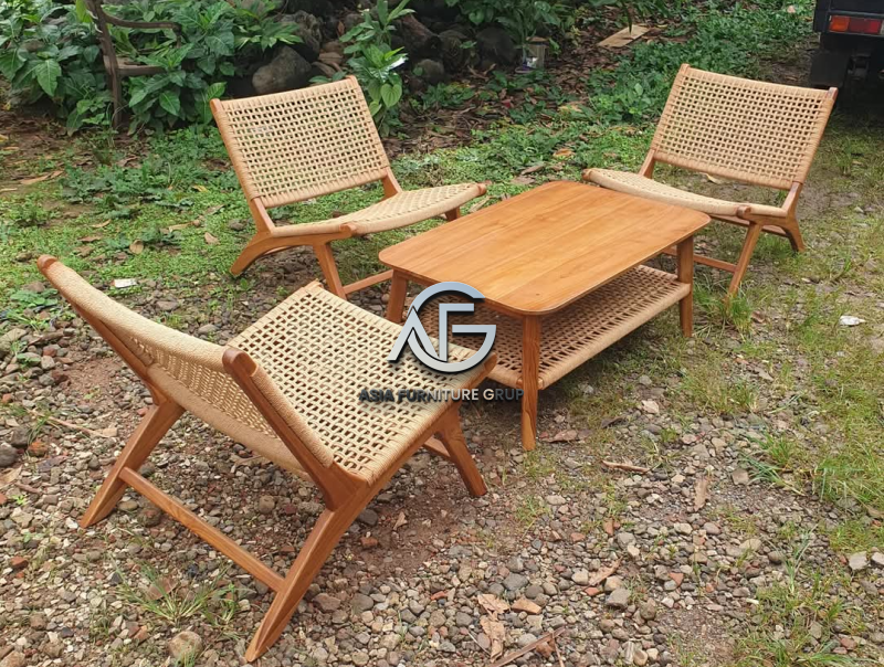 Set Kursi Santai Outdoor
